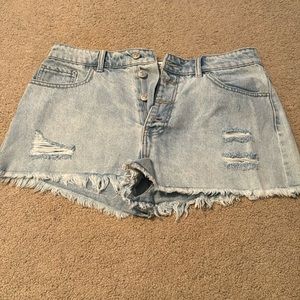 Forever 21 size 30 Jean shorts